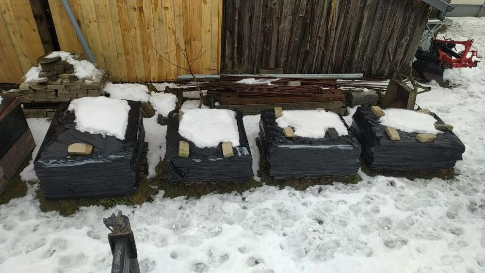 Zdjęcie - płyty azbestowo-cementowe do utylizacji