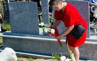 Uroczystości patriotyczne w Dąbr&oacute;wce - 15.08.2023 r. 7