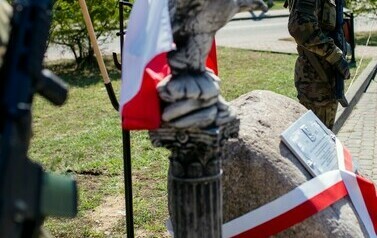 Uroczystości patriotyczne w Dąbr&oacute;wce - 15.08.2023 r. 25