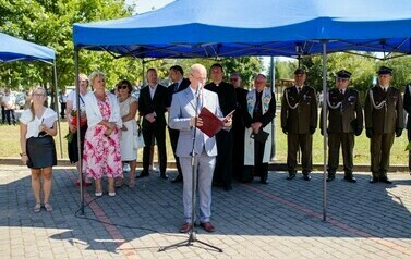 Uroczystości patriotyczne w Dąbr&oacute;wce - 15.08.2023 r. 33