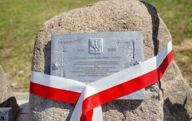 Uroczystości patriotyczne w Dąbr&oacute;wce - 15.08.2023 r. 47