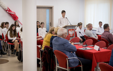 Młodzież ze Szkoły Podstawowej w Lelisie na Sesji Rady Gminy
