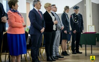 Uroczyste przekazanie samochodu dla OSP Łęg Przedmiejski