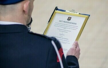 Uroczyste przekazanie samochodu dla OSP Łęg Przedmiejski