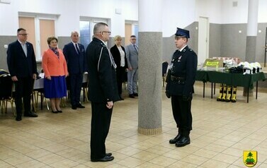 Uroczyste przekazanie samochodu dla OSP Łęg Przedmiejski