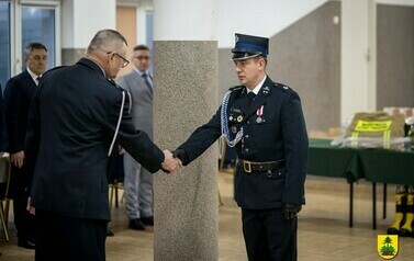 Uroczyste przekazanie samochodu dla OSP Łęg Przedmiejski