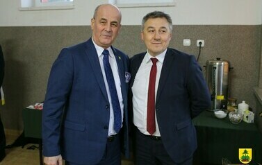 Uroczyste przekazanie samochodu dla OSP Łęg Przedmiejski