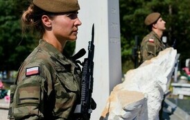 Uroczystości patriotyczne w Dąbr&oacute;wce - 15.08.2023 r. 3